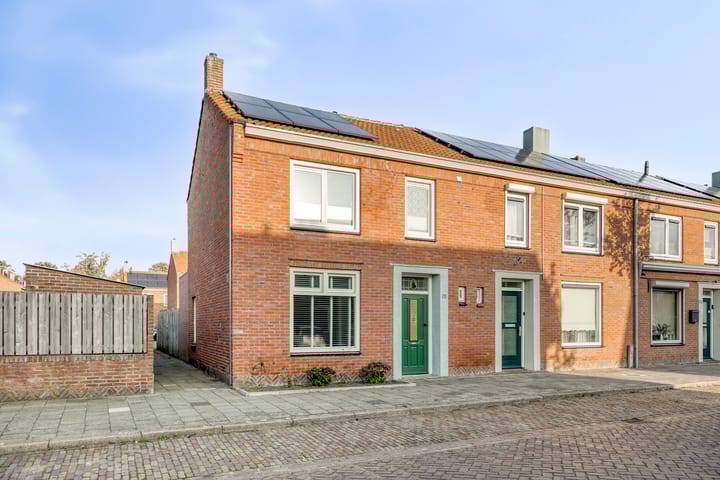 Cypresstraat 70 in 's-Hertogenbosch Foto