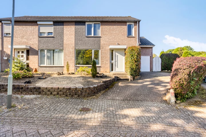 Dassenburcht 11 in Beek photo