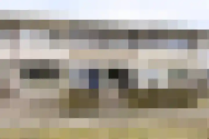 De Blinken 42 Emmen thumbnail 4