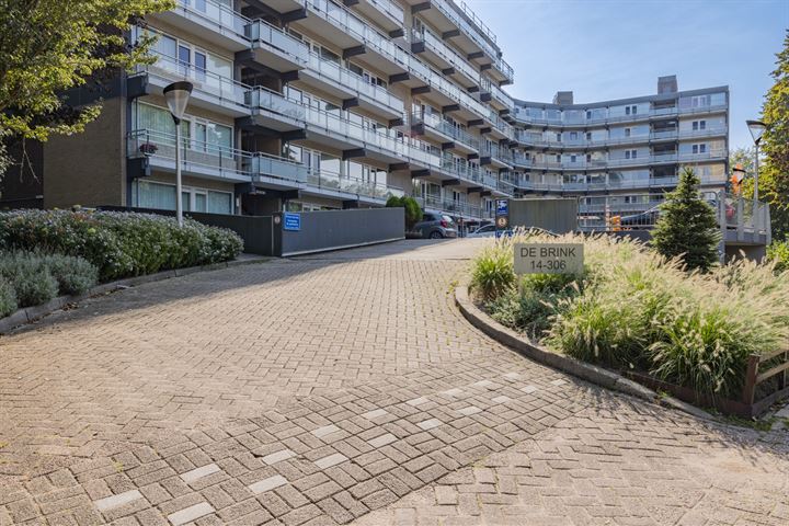 Photo of property De Brink 280, 's-Gravenhage