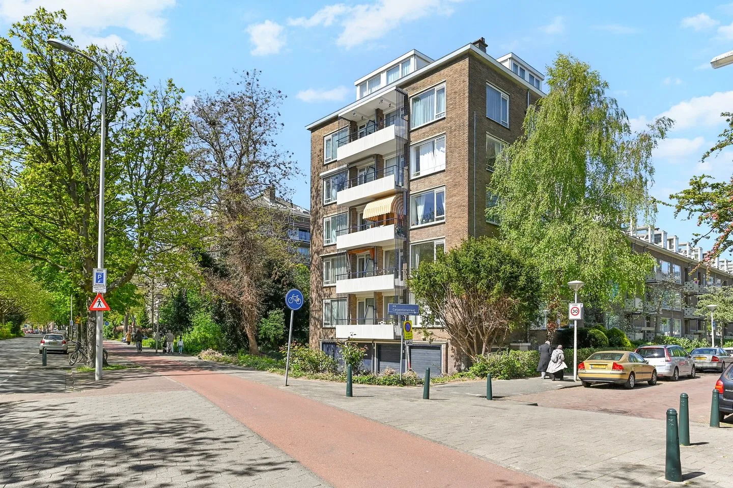 De Carpentierstraat 135 B in Den Haag