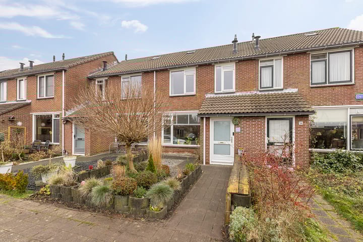 De Esdoorn 12 in Bedum