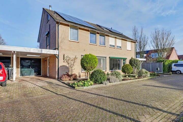 Photo of property De Fazant 23, Almelo