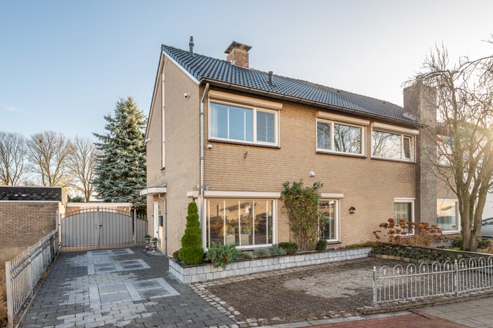 De Glazenmaker 19 in Veldhoven Foto