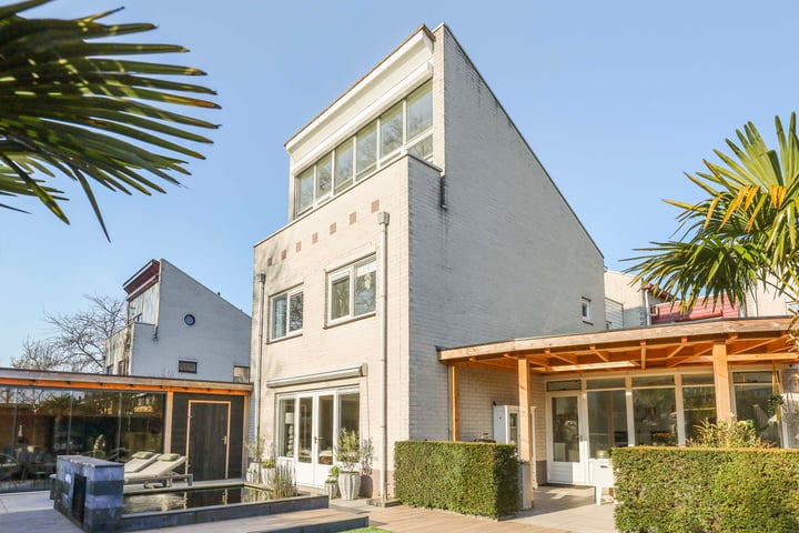 De Hovenlaan 54 in Apeldoorn Foto