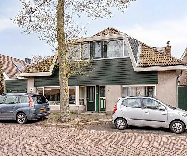 Team foto van De Huizenbemiddelaar Arnhem-Nijmegen e.o.