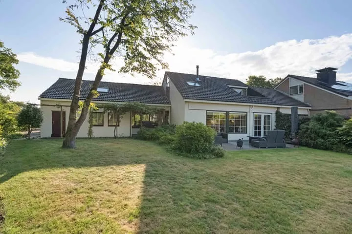 de Hulst 58 in Roden