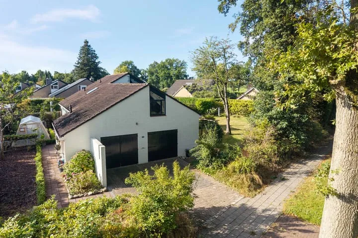 de Hulst 58 Roden foto 3