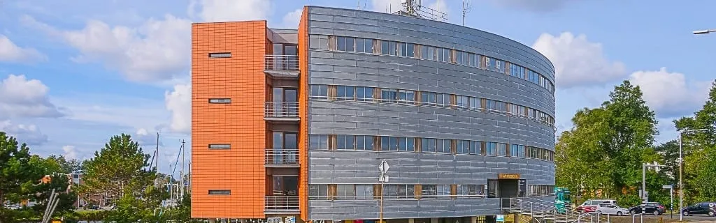 Team foto van De Huur- en Koopwoningbemiddelaar