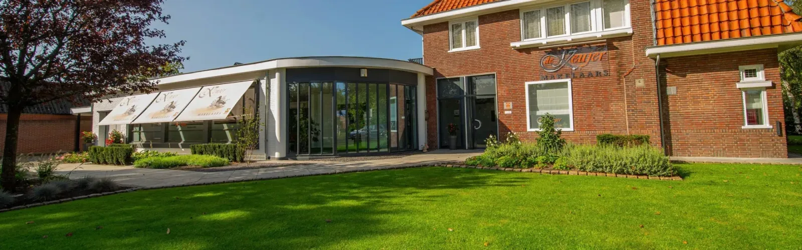 Photo d'équipe de De Keujer Makelaars