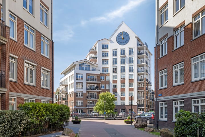 De Klok 381 in Rijnsburg Foto