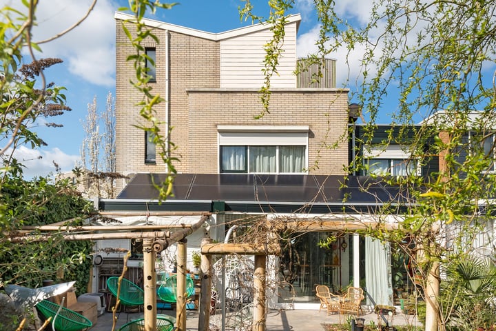 De Kwikstaart 26 en Hoogeveen foto