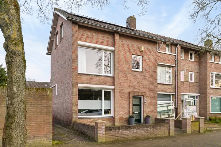 de Lairessestraat 1 in Eindhoven foto