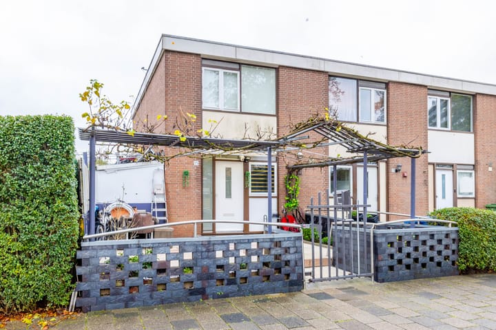 De Lamartinestraat 15 in Rotterdam photo