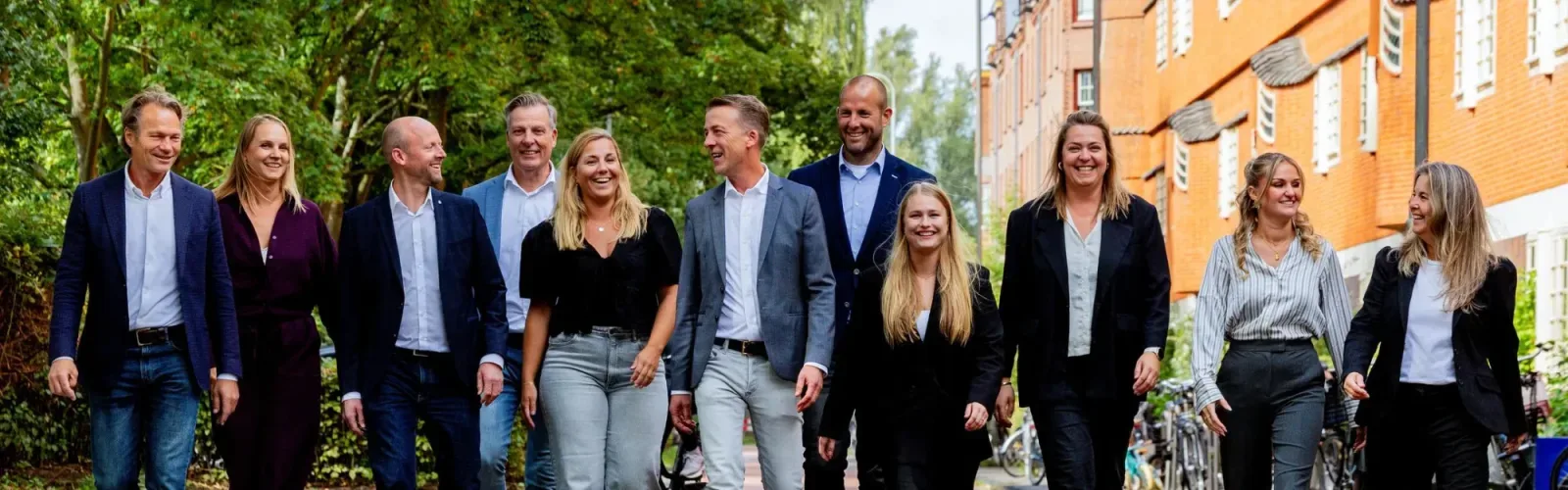 Team foto van De Makelaers | Amsterdam