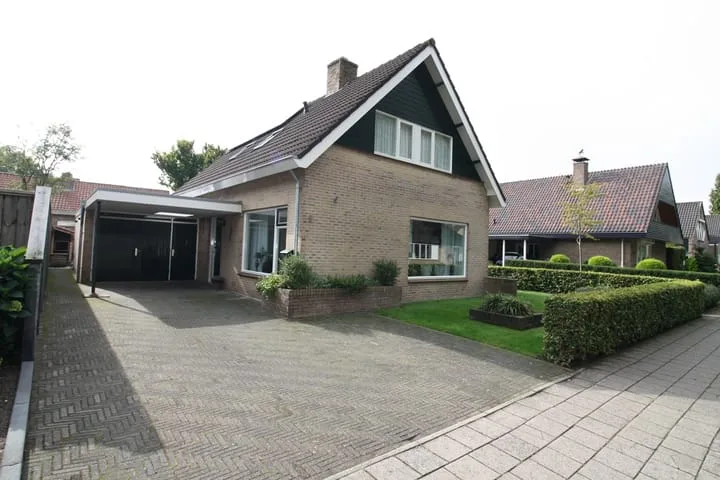De Merel 9 en Vriezenveen