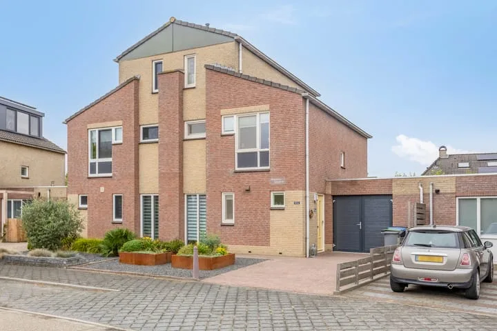 de Meren 1026 en Wijchen