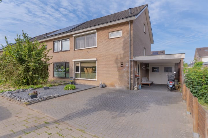 Photo of property De Olmen 26, Zevenaar