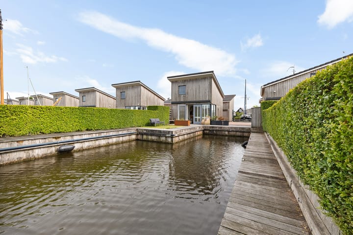 Photo of property De Opper 12-37, Heeg