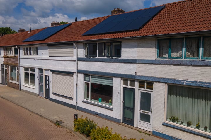 De Ruijterstraat 37 in Leerdam photo