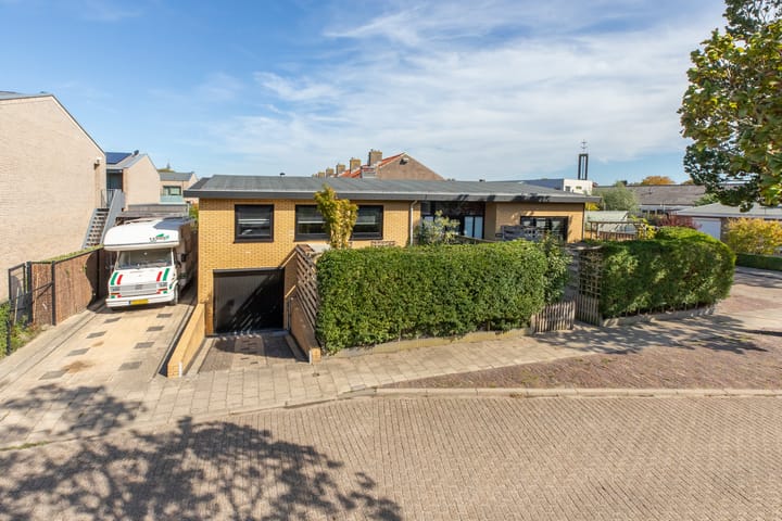 de Ruyterstraat 6 en Koudekerke foto