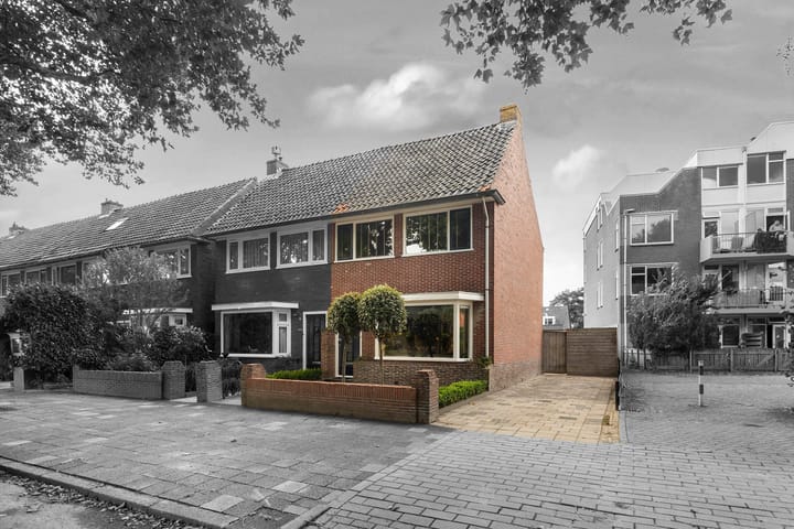 de Ruyterweg 95 in Leeuwarden Foto