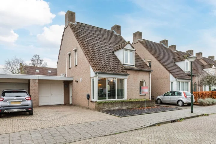 De Sperwer 16 in Budel