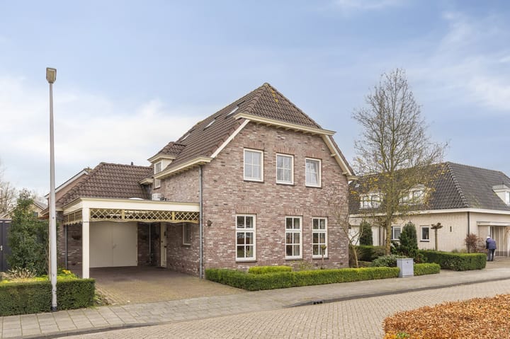 Photo of property De Steenenborch 20, Nieuwkuijk