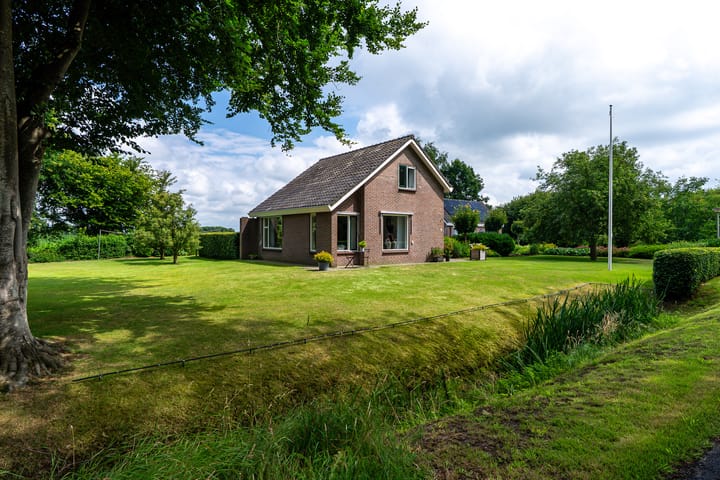 Photo of property De Streek 21, Terwispel