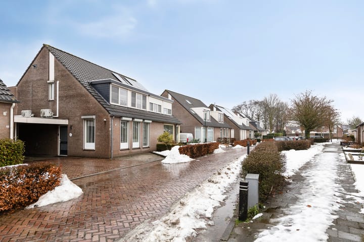 De Wisboom 5 in Heesch Foto