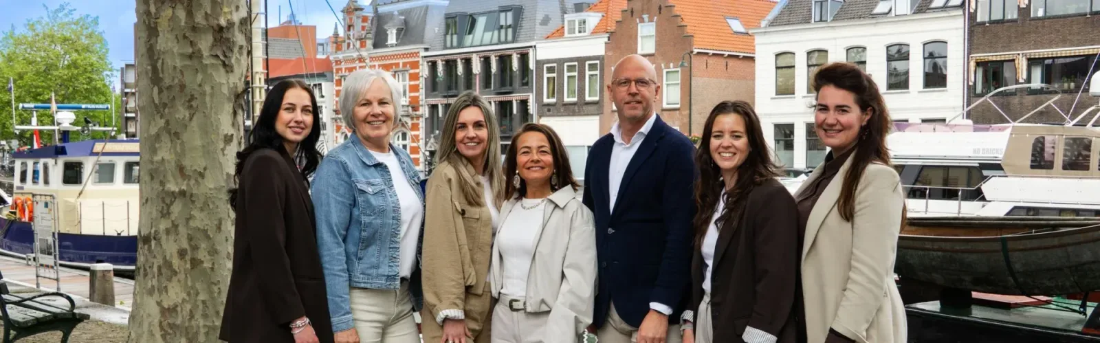 Team foto van De Witte Garantiemakelaars Schiedam