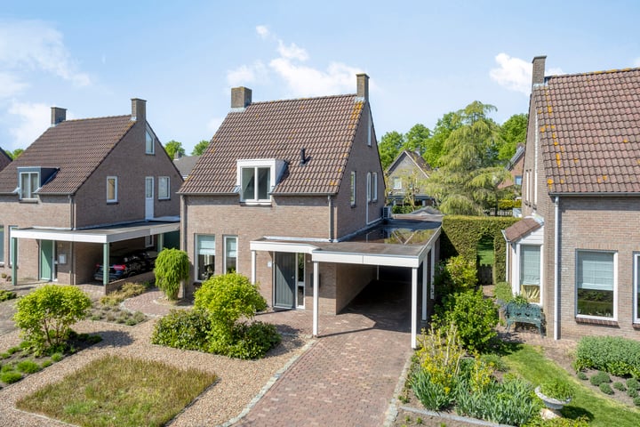 De Zonnedauw 25 in Venhorst Foto