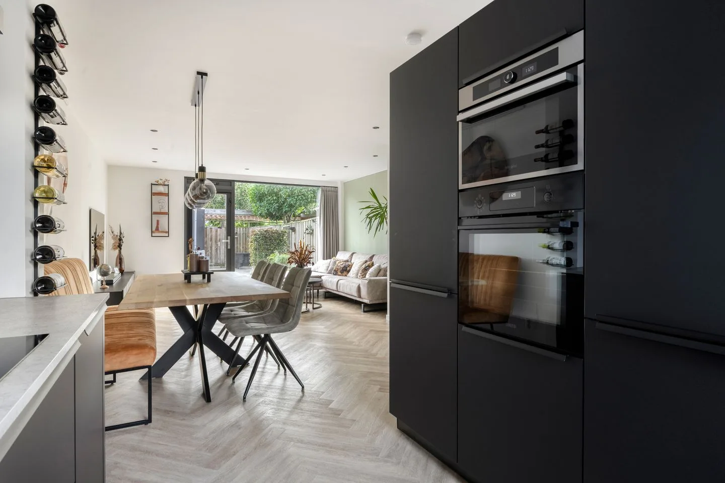 Deborah Hoeve 20 Gouda thumbnail 21