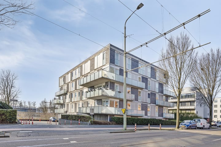 Dedemsvaartweg 473 in 's-Gravenhage foto