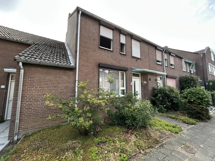 Deken Deutzlaan 232 Kerkrade foto 2