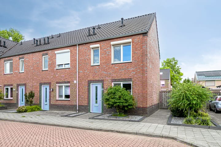 Deken Jaspersstraat 21A in Helden Foto