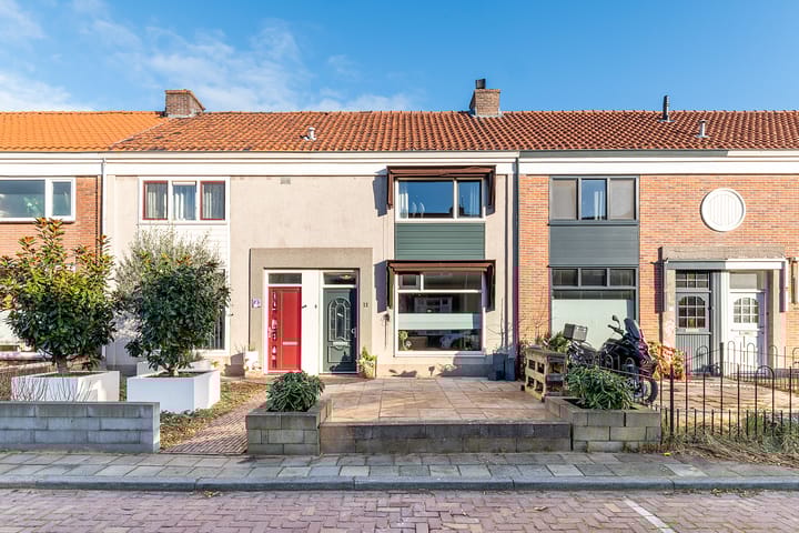 Dekkerstraat 11 in Beverwijk