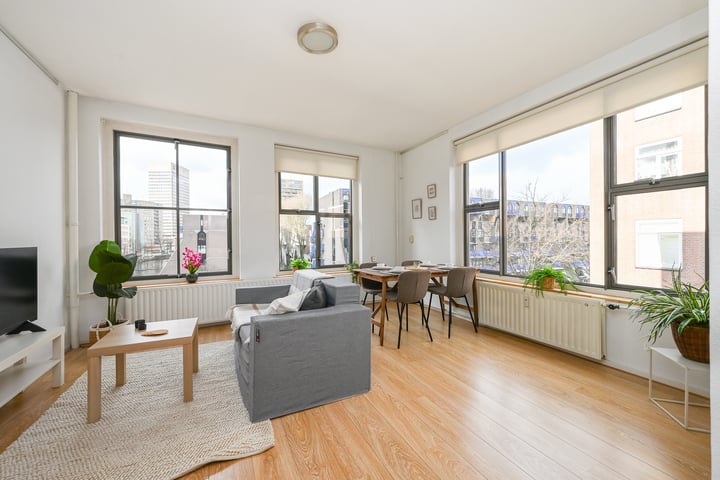 Delftsevaart 24C en Rotterdam foto