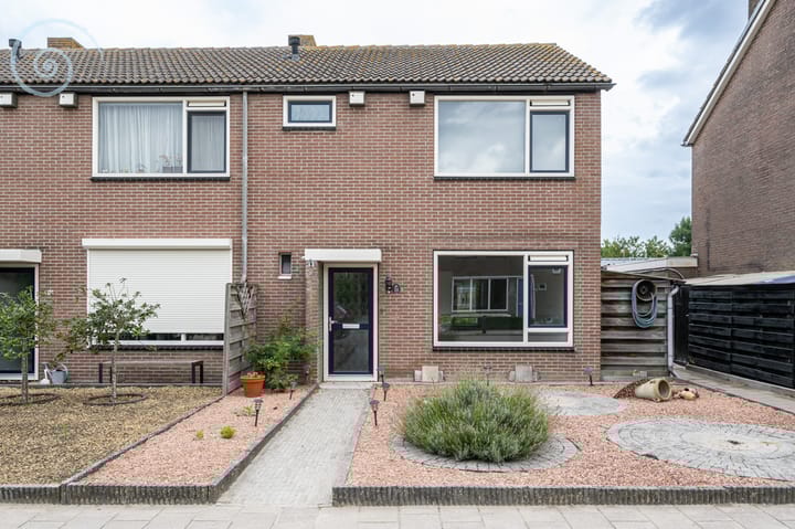 Deltastraat 10 in Herkingen Foto