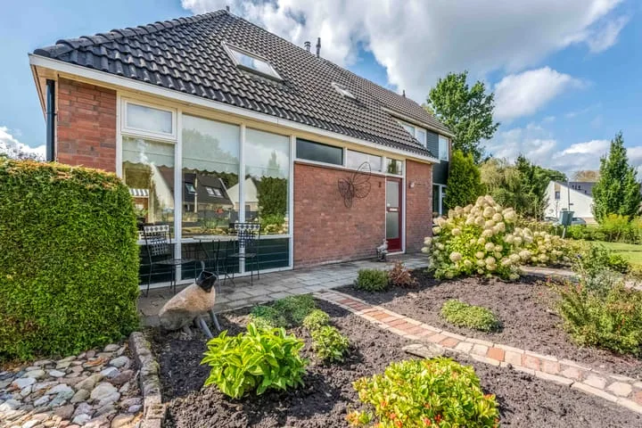 den Dam 2 in Roden