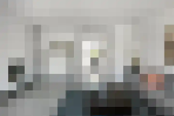 Denarius 35 Elst thumbnail 16