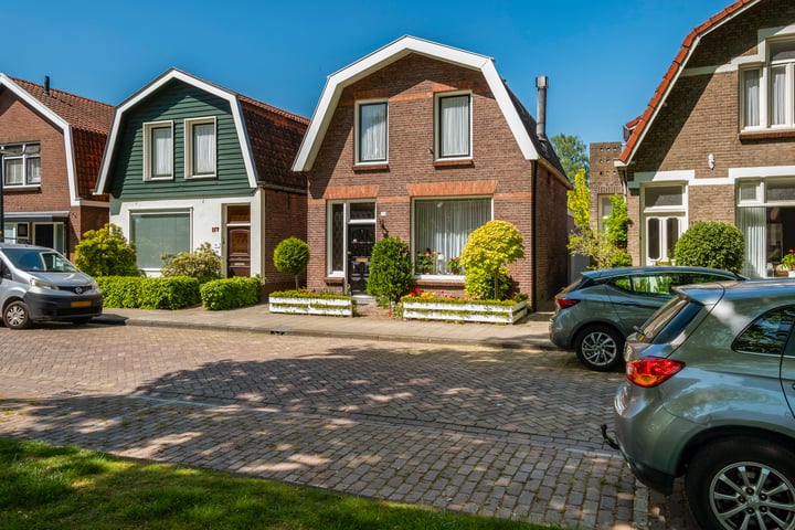 Dennenbosweg 119 in Hengelo Foto