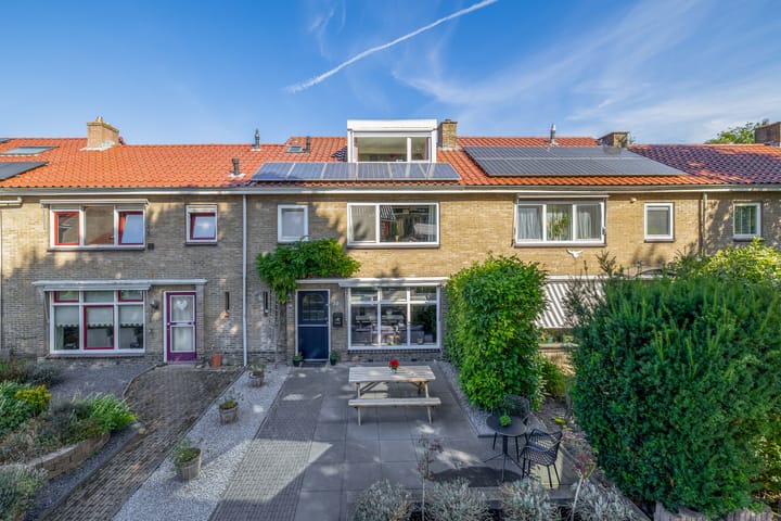 Dennenlaan 36 in Harderwijk Foto