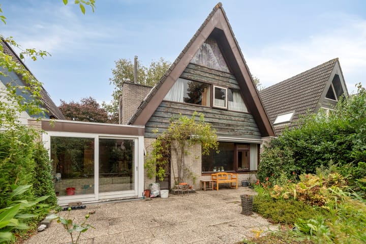 Dennenpad 10 in Klundert Foto