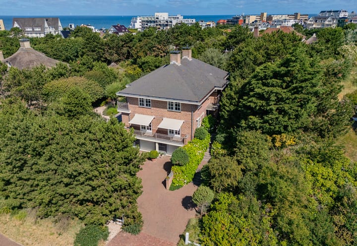 Dennenweg 8 dans Noordwijk photo