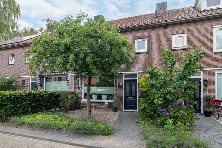 Diamantstraat 21 in Breda Foto