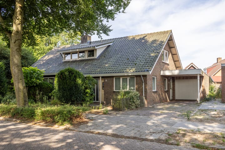 Diepenheimsestraat 18 in Hengevelde foto