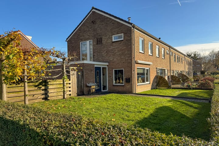 Dingspelstraat 1 in Gieten