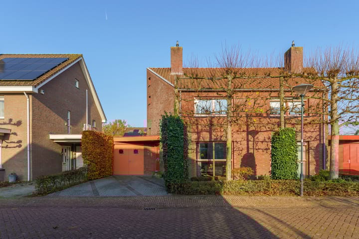 Dircxken van Meghenstraat 4 in Helmond