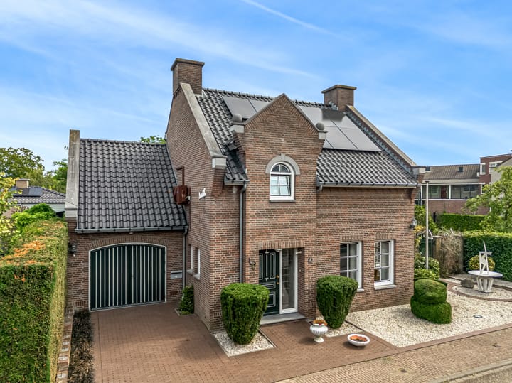 Dirgelen 99 en Stein foto